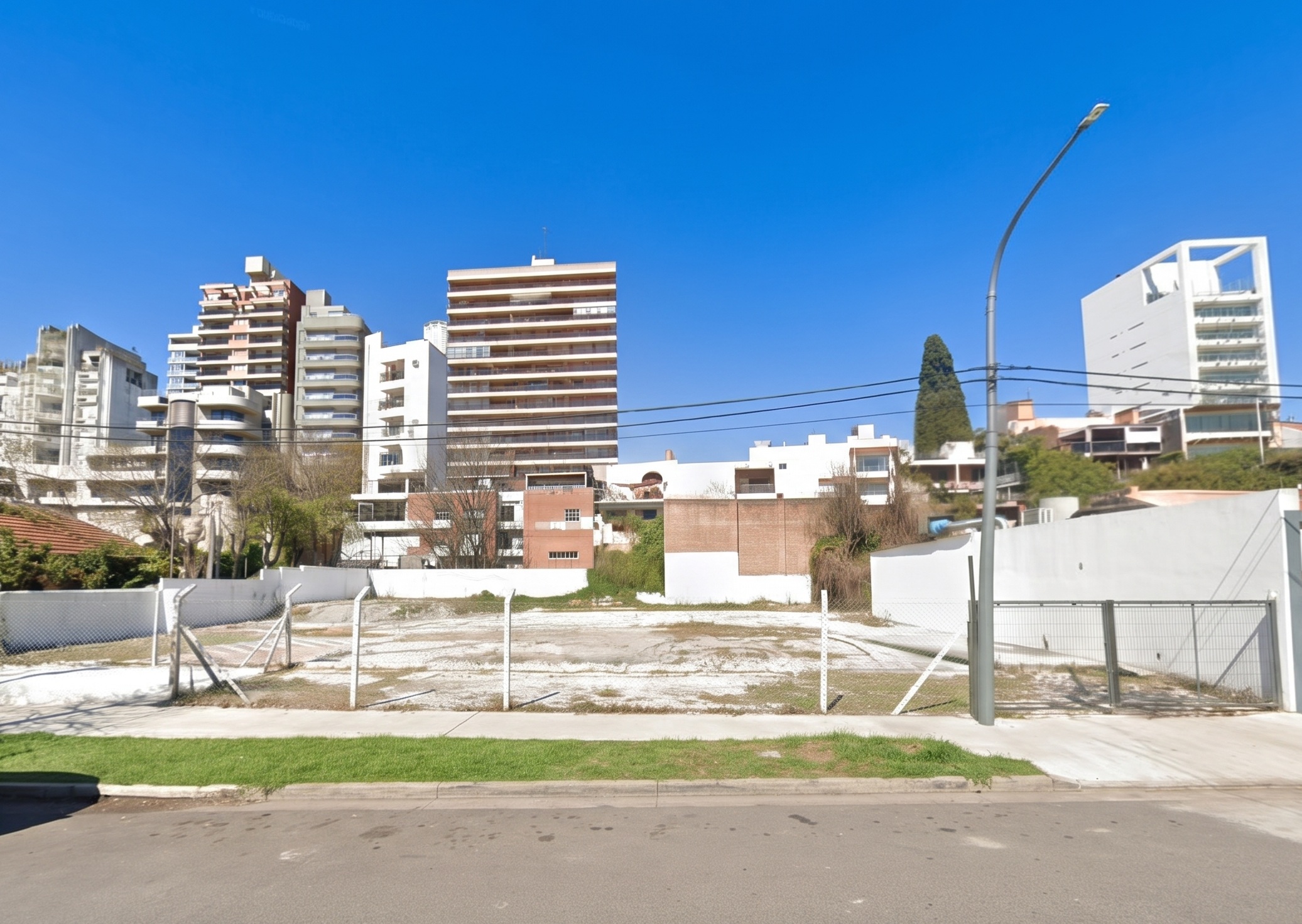 Juan Manuel de Rosas N° 100 (Pegado al Club Regatas) - Terreno — foto 1